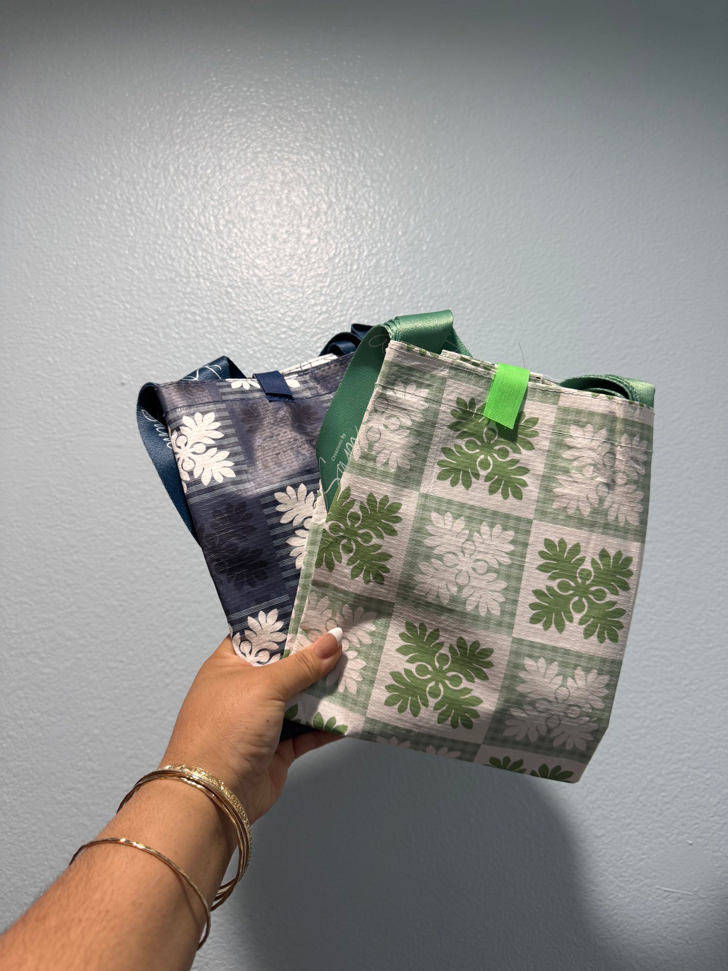 Medium Carry-All Bag